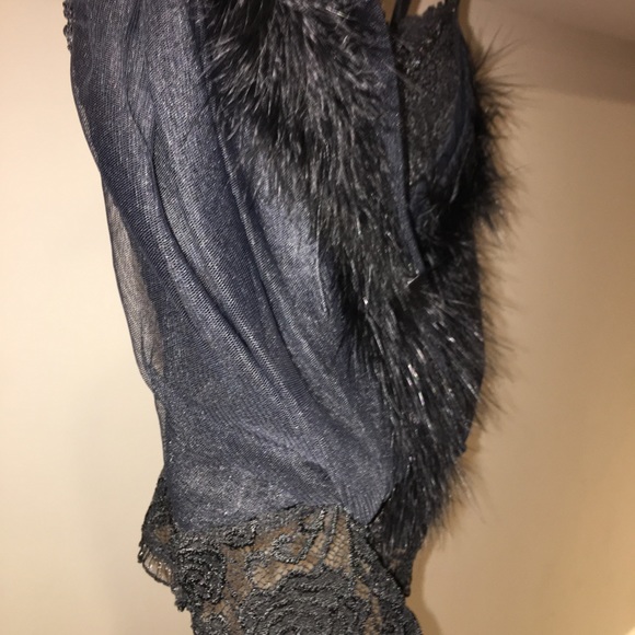 Black bustier crop top, from Paris,lace & feathers - Picture 4 of 7